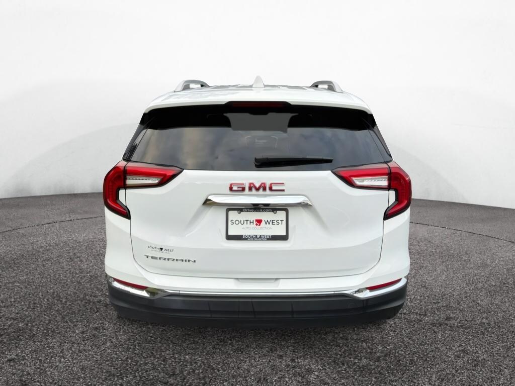 Used 2022 GMC Terrain SLT Sport Utility