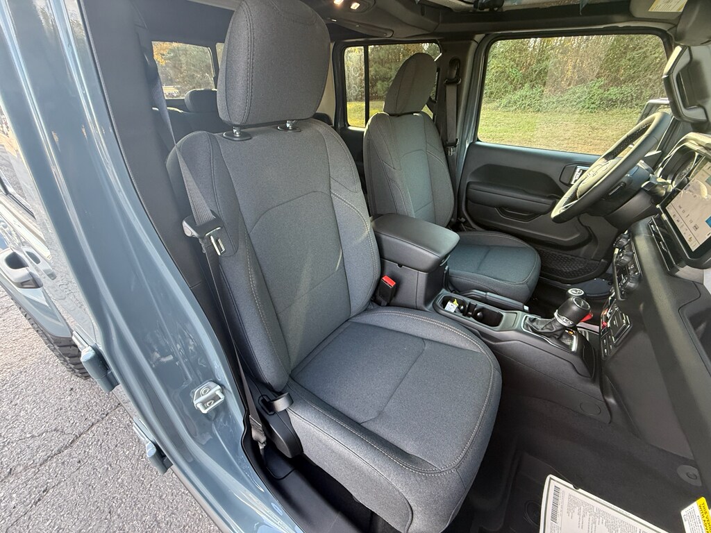 2026 Jeep Gladiator Willys - Photo 18