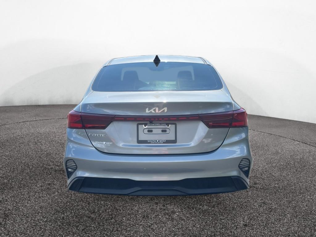 Used 2024 Kia Forte LXS Sedan