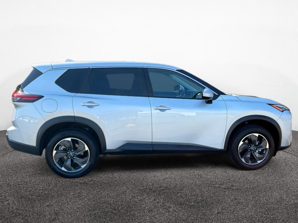 Used 2024 Nissan Rogue SV SUV
