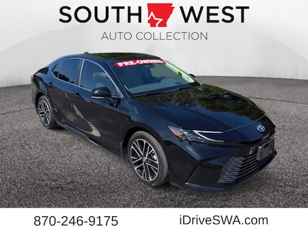 2025 Toyota Camry Hybrid XLE Sedan