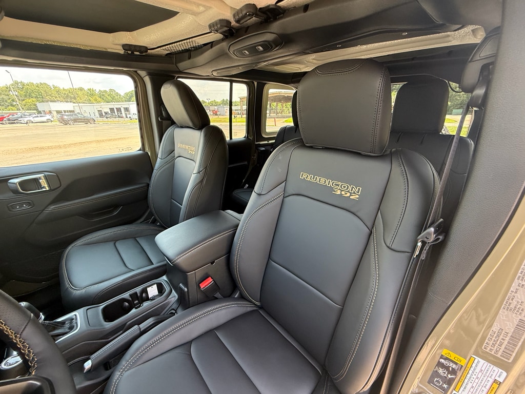 2025 Jeep Wrangler 4-Door Rubicon 392 Final Edition - Photo 17