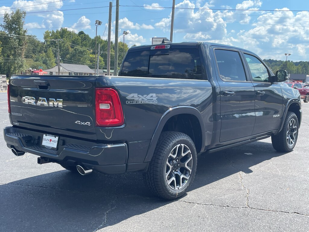 New 2027 Ram 1500 LARAMIE CREW CAB 4X4 5'7 BOX Pickup