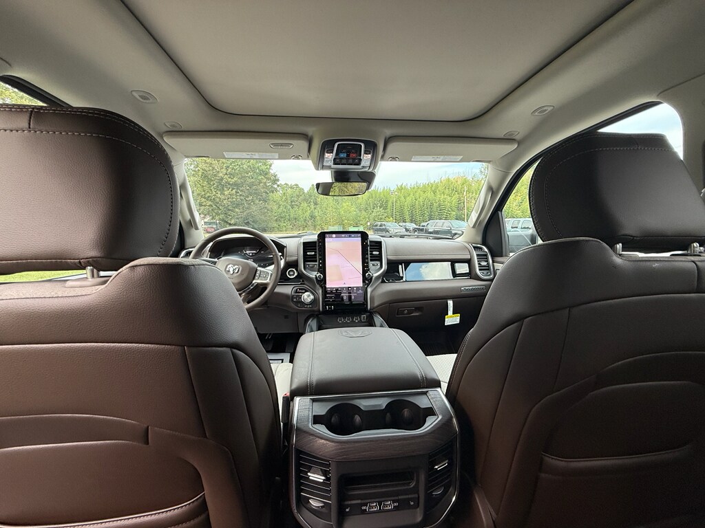 2026 RAM 1500 Laramie - Photo 9