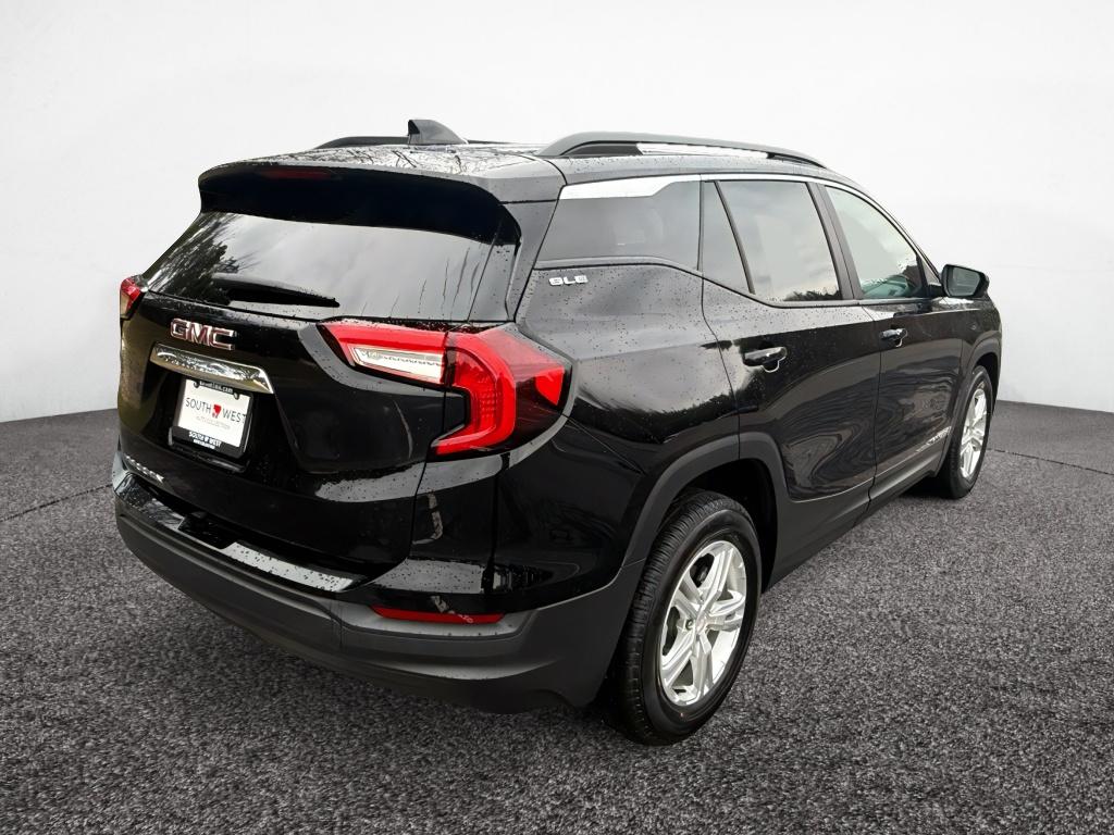 2024 Gmc Terrain SLE photo 2