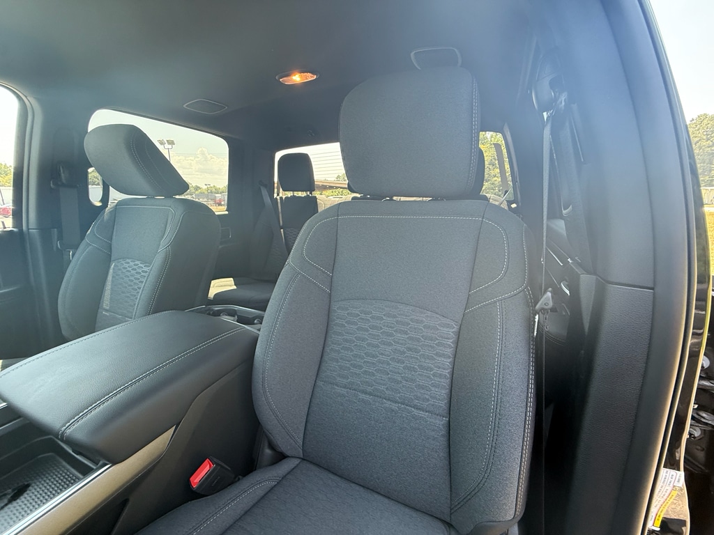 2025 RAM 2500 Big Horn - Photo 18