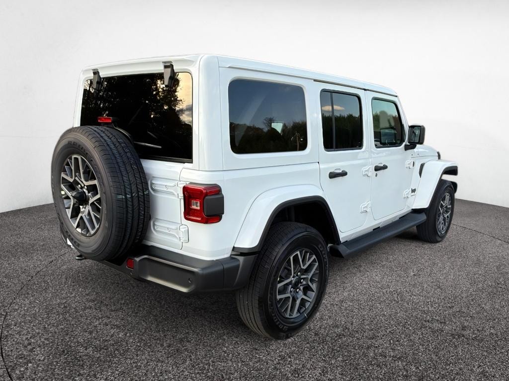 New 2026 Jeep Wrangler 4-DOOR SAHARA Sport Utility