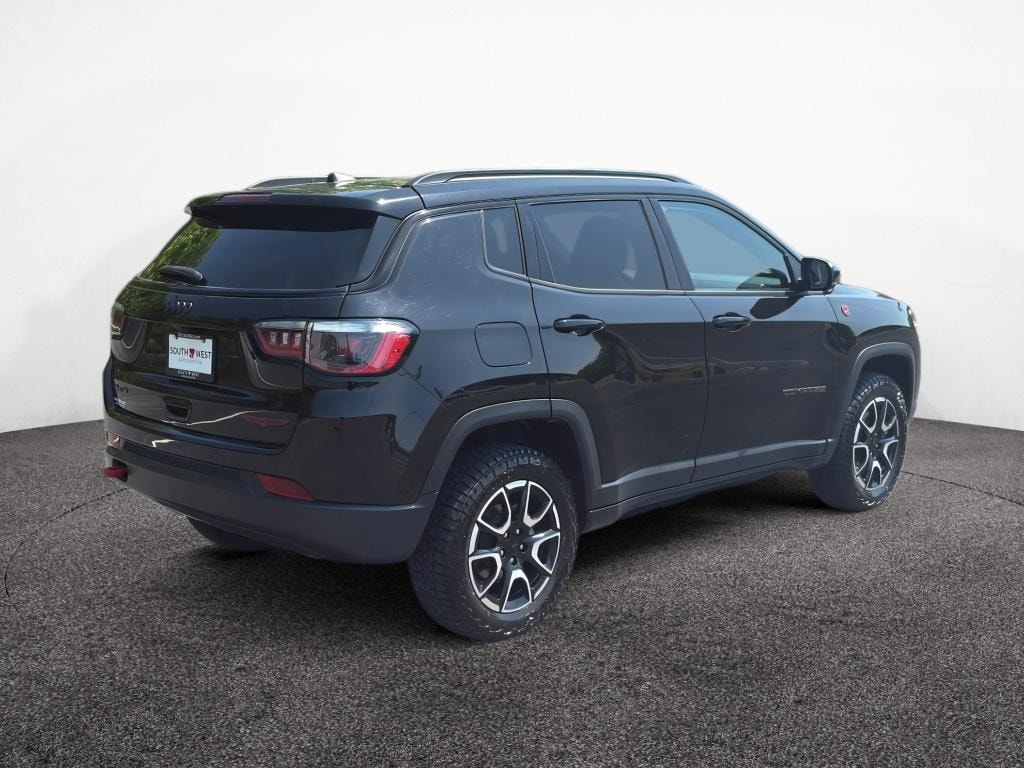 Used 2024 Jeep Compass Trailhawk Sport Utility