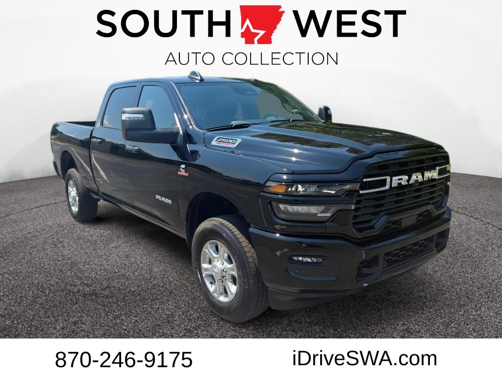 New 2025 Ram 2500 BIG HORN CREW CAB 4X4 6'4 BOX Pickup