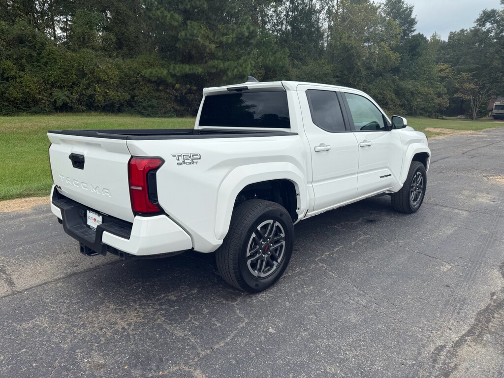 2025 Toyota Tacoma TRD Sport Double Cab photo 4