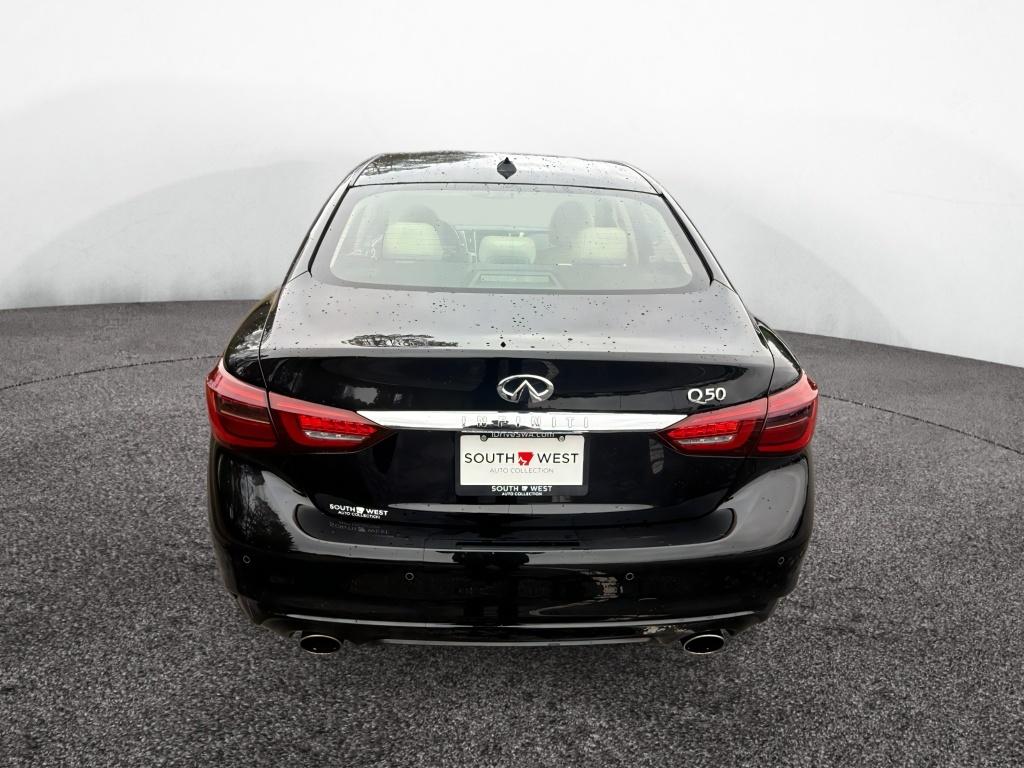 2022 Infiniti Q50 LUXE photo 4