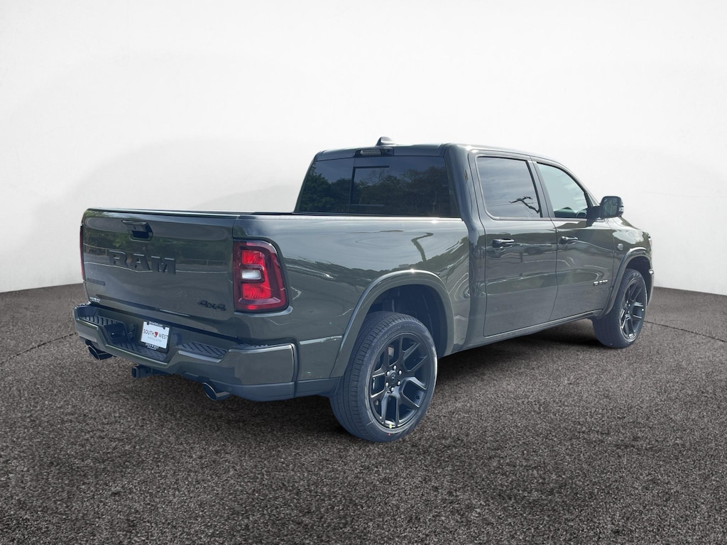 New 2027 Ram 1500 LARAMIE CREW CAB 4X4 5'7 BOX Pickup