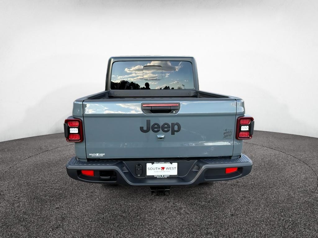 New 2026 Jeep Gladiator WILLYS 4X4 Pickup