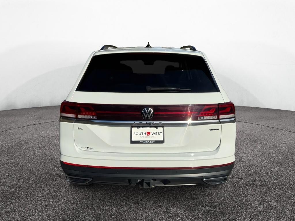 Used 2024 Volkswagen Atlas 2.0T SE w/Technology Sport Utility