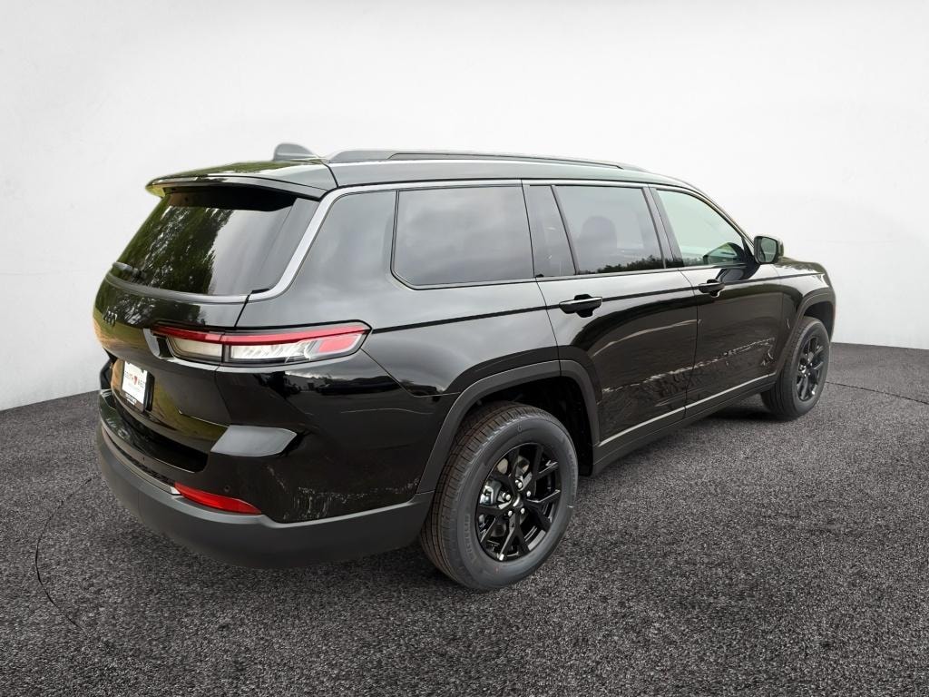 New 2026 Jeep Grand Cherokee L LAREDO ALTITUDE 4X4 Sport Utility