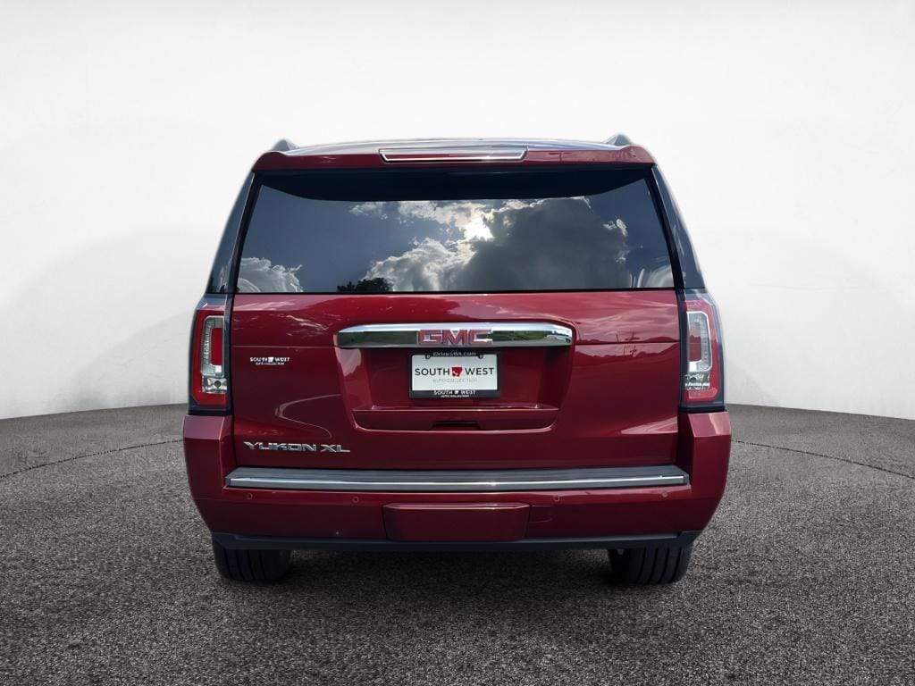 Used 2020 GMC Yukon XL Denali Sport Utility