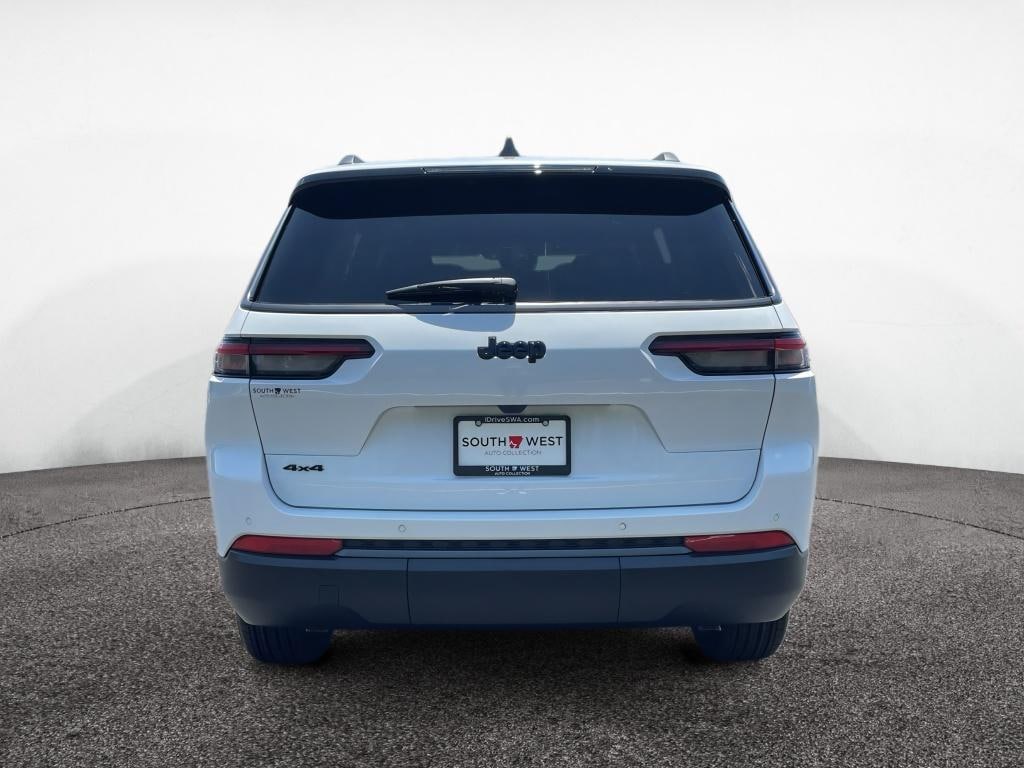New 2026 Jeep Grand Cherokee L LAREDO ALTITUDE 4X4 Sport Utility