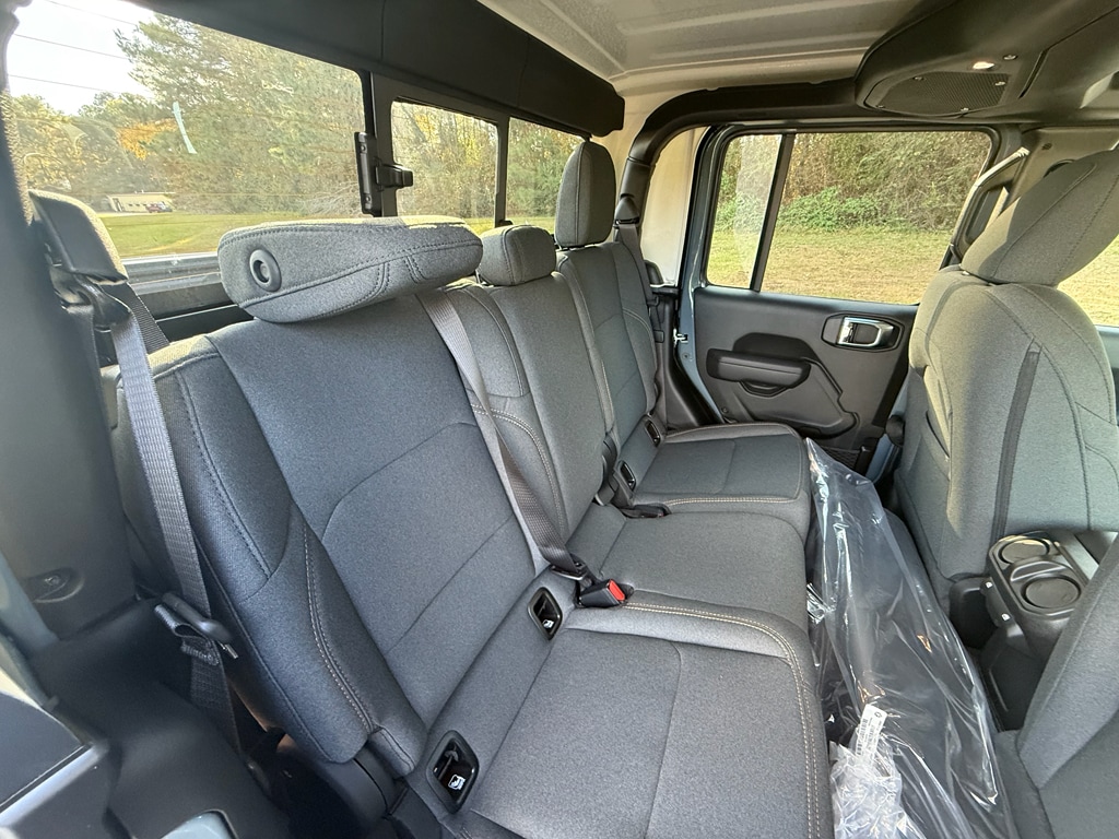 2026 Jeep Gladiator Willys - Photo 20