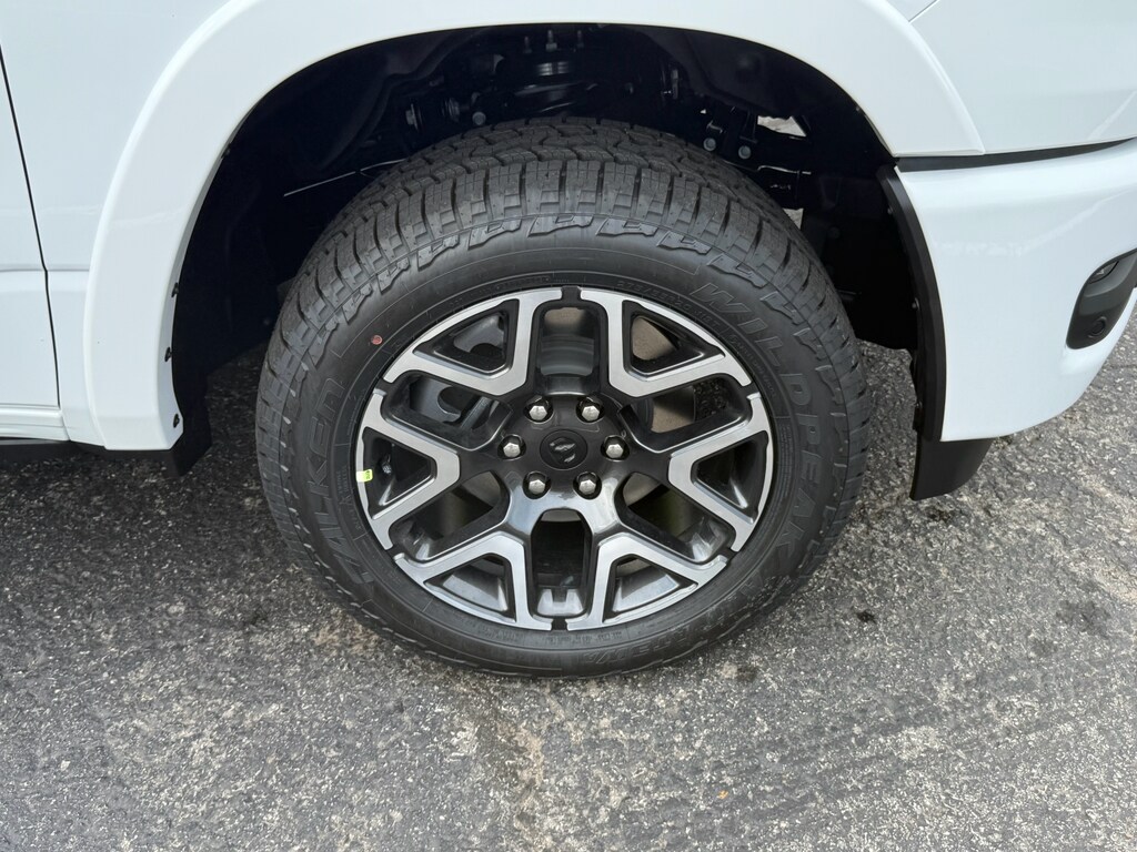 2026 RAM 1500 Laramie - Photo 21