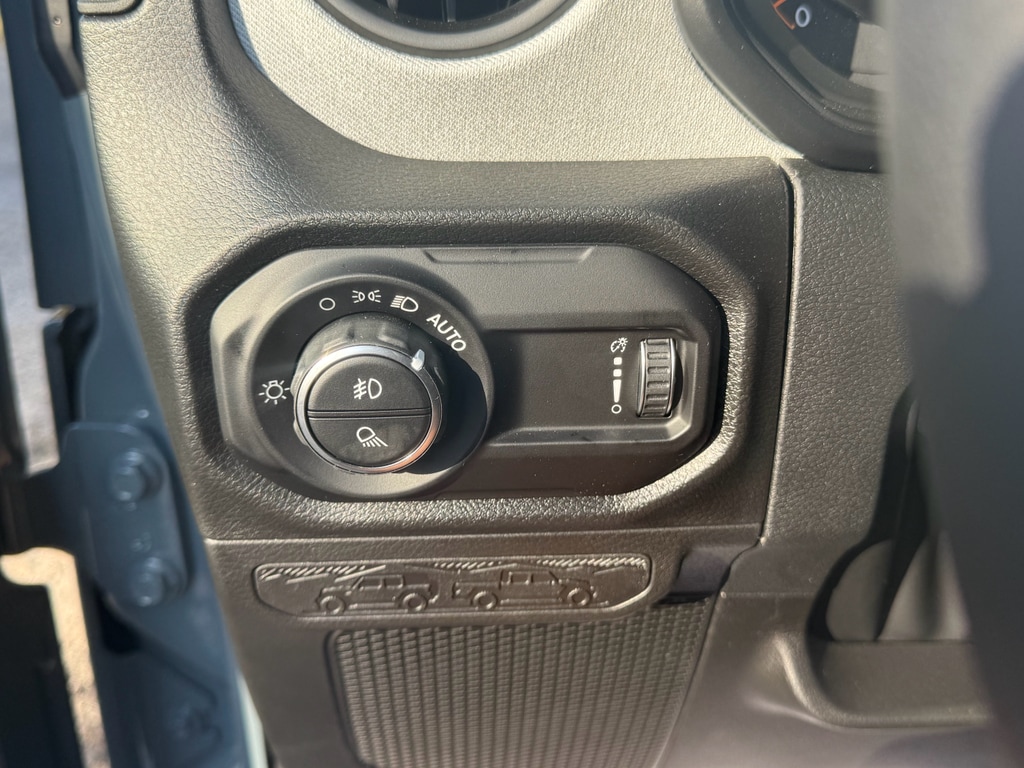 2026 Jeep Gladiator Willys - Photo 15