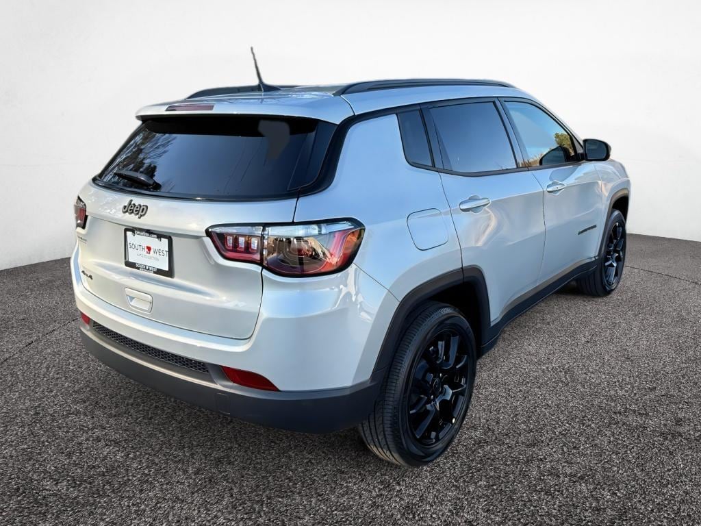 New 2026 Jeep Compass LATITUDE ALTITUDE 4X4 Sport Utility