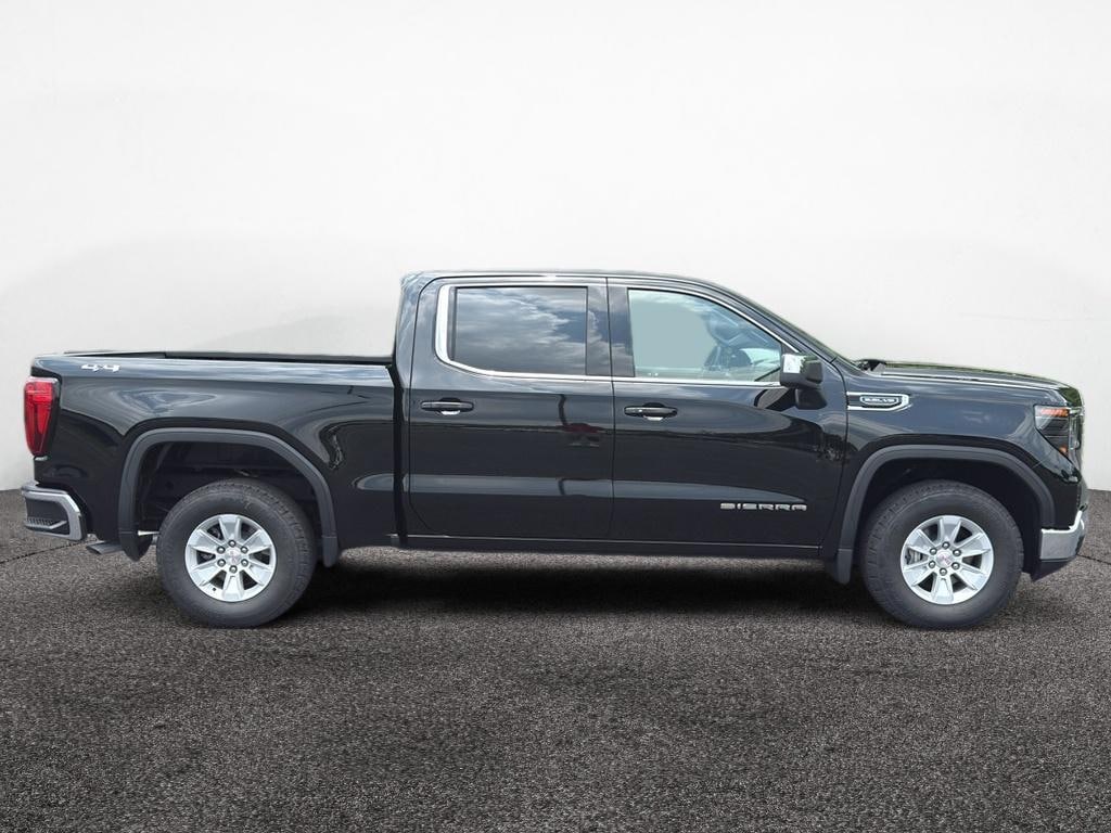 Used 2025 GMC Sierra SLE Crew Cab