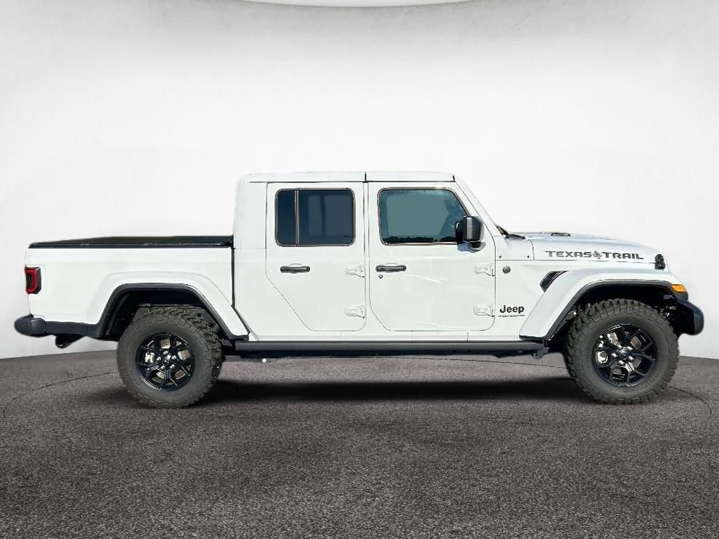 2025 Jeep Gladiator Texas Trail photo 2