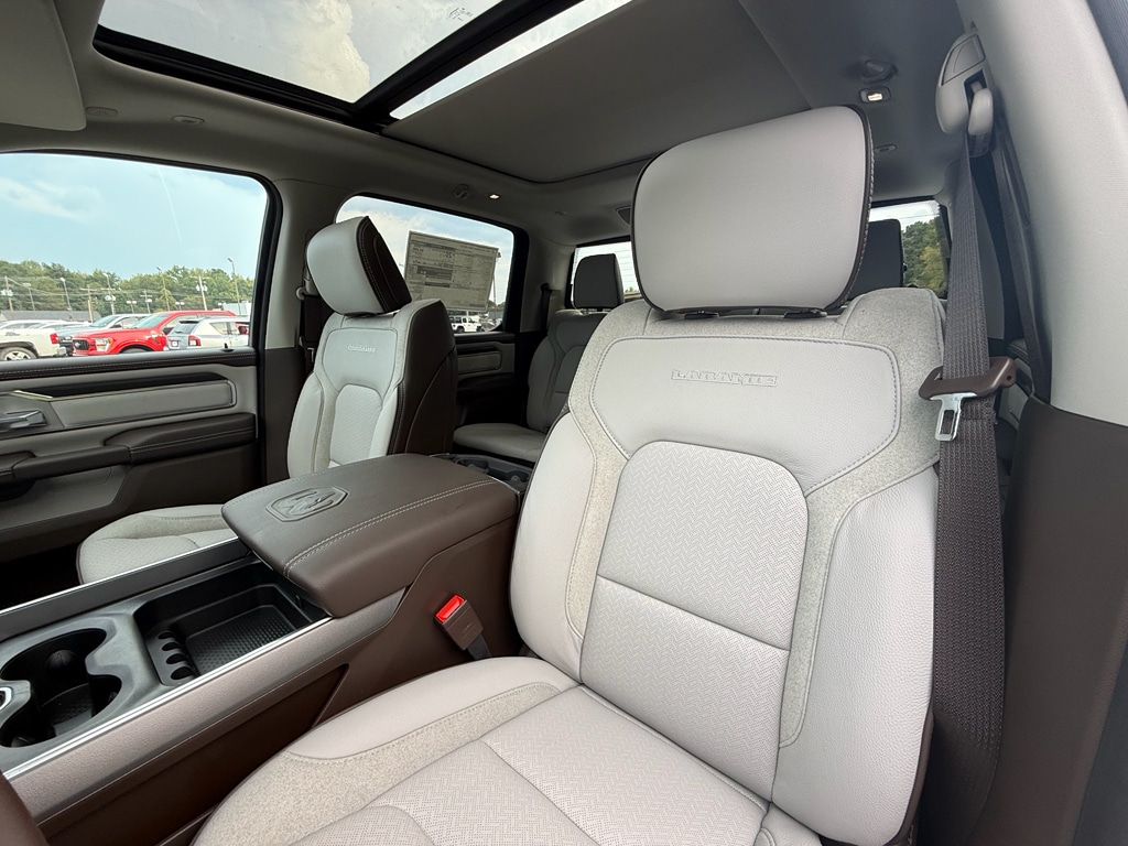2026 RAM 1500 Laramie - Photo 18