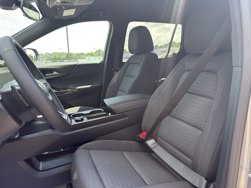 2027 Chevrolet Equinox LT - Photo 17