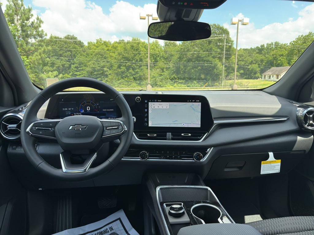 2027 Chevrolet Equinox LT - Photo 9