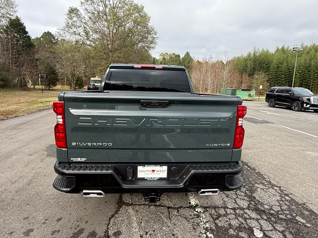 2026 Chevrolet Silverado 1500 Custom Trail Boss photo 4