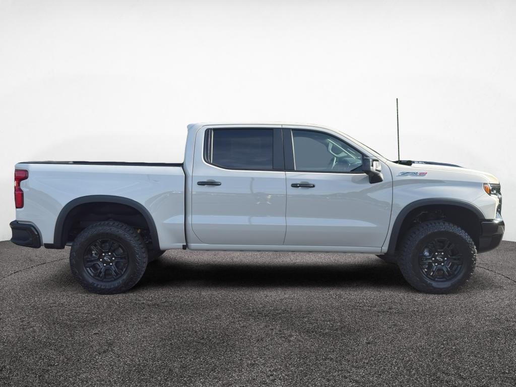 2026 Chevrolet Silverado 1500 ZR2 - Photo 2