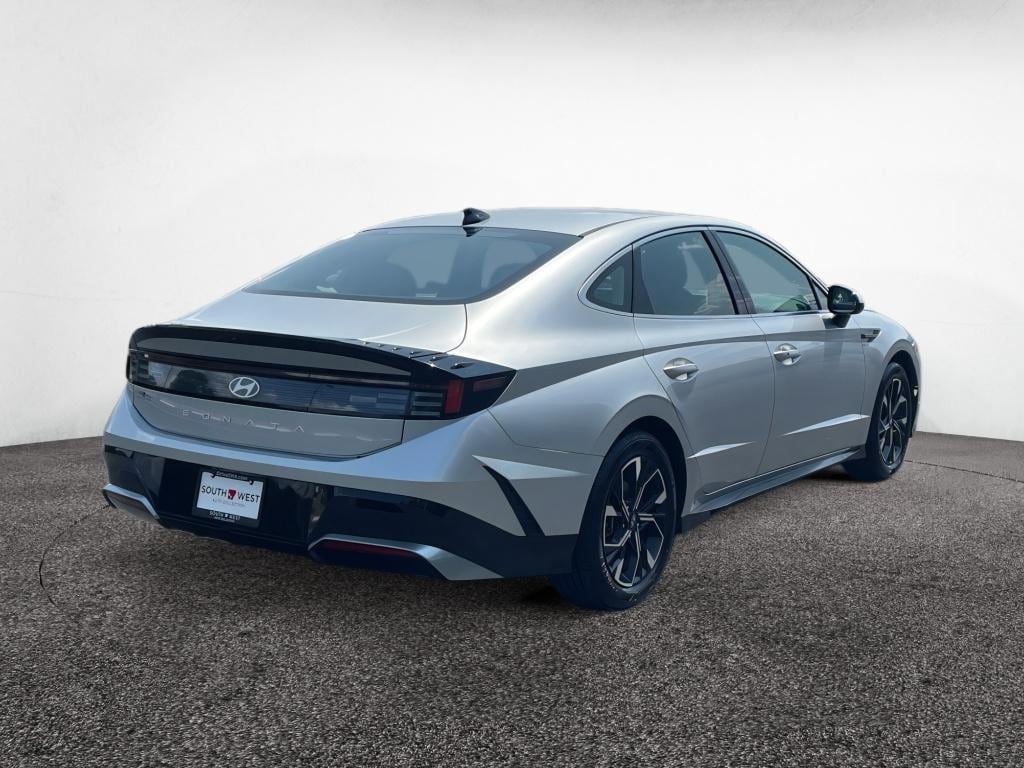 Used 2025 Hyundai Sonata SEL Sedan