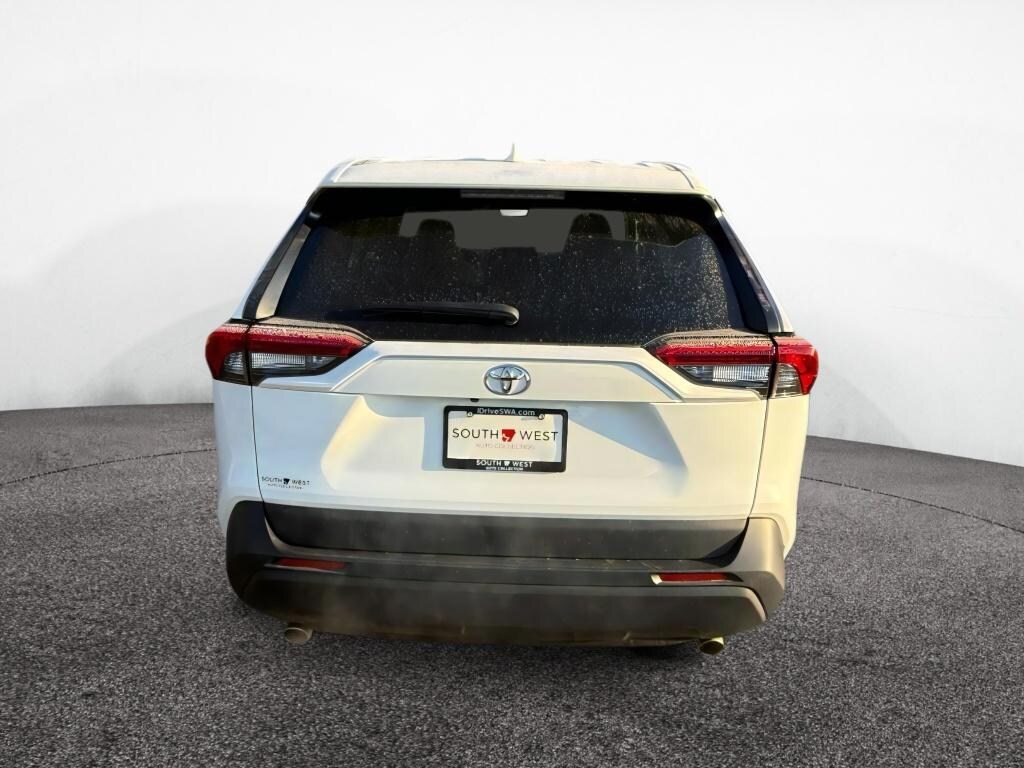 Used 2022 Toyota RAV4 LE SUV