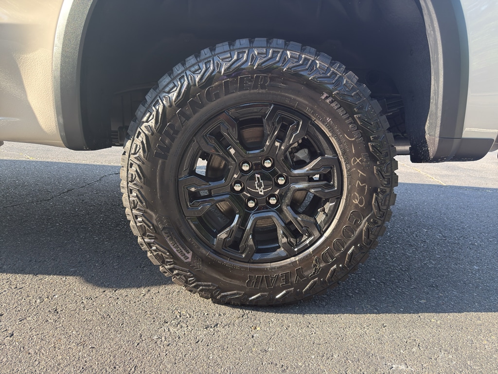 2026 Chevrolet Silverado 1500 ZR2 - Photo 24
