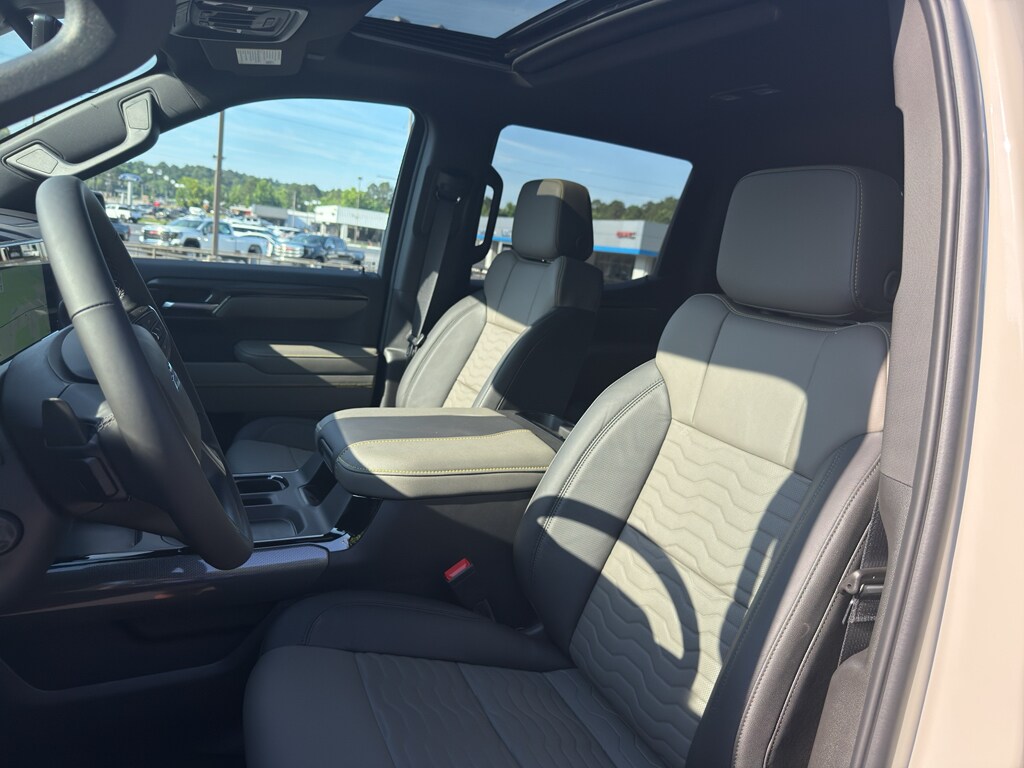 2026 Chevrolet Silverado 1500 ZR2 - Photo 18