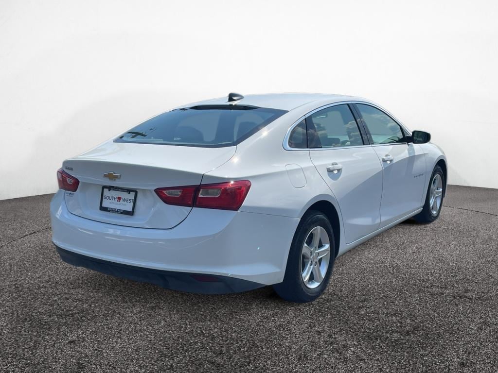 Used 2021 Chevrolet Malibu LS w/1FL Sedan