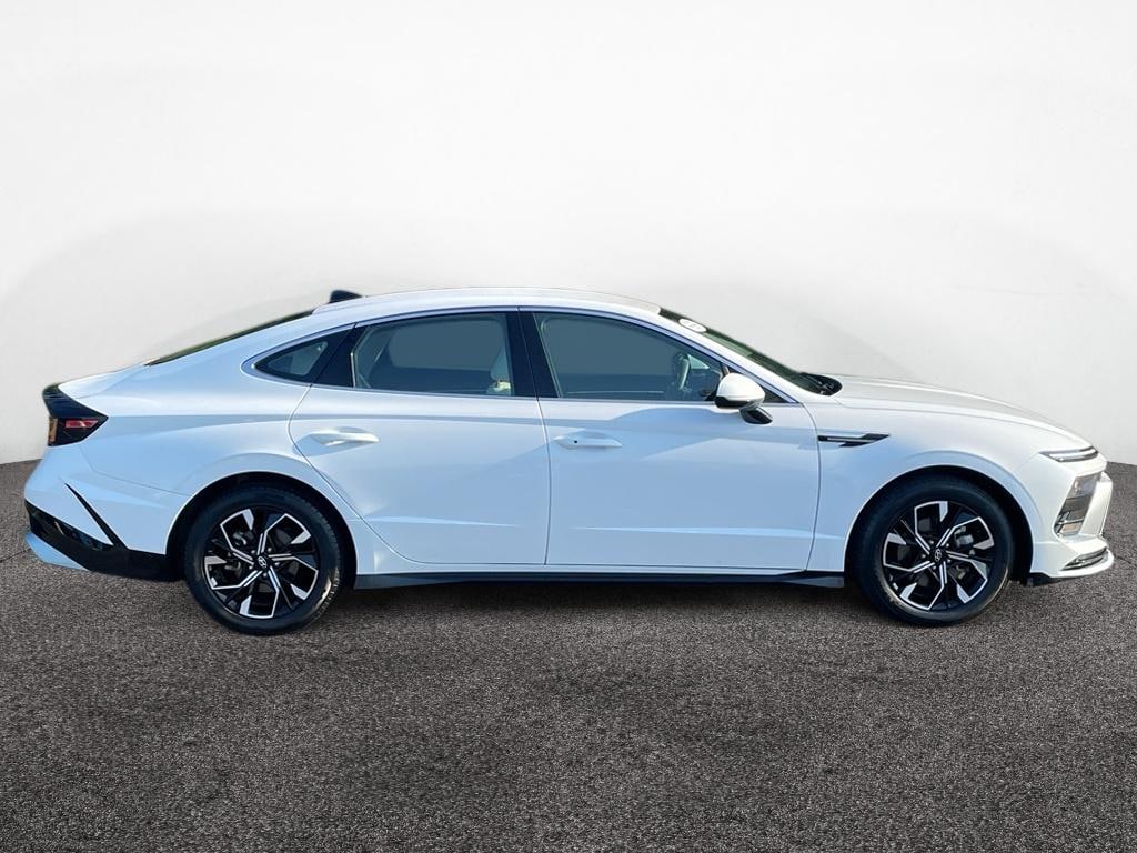Used 2025 Hyundai Sonata SEL Sedan