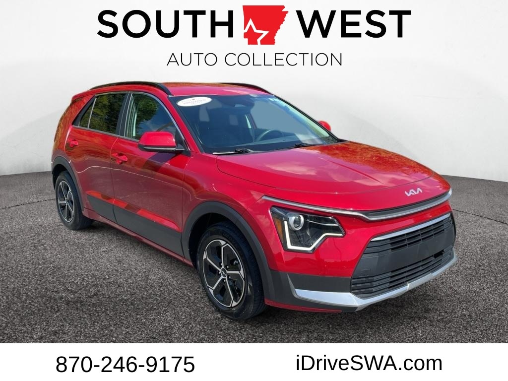 Used 2025 Kia Niro LX SUV