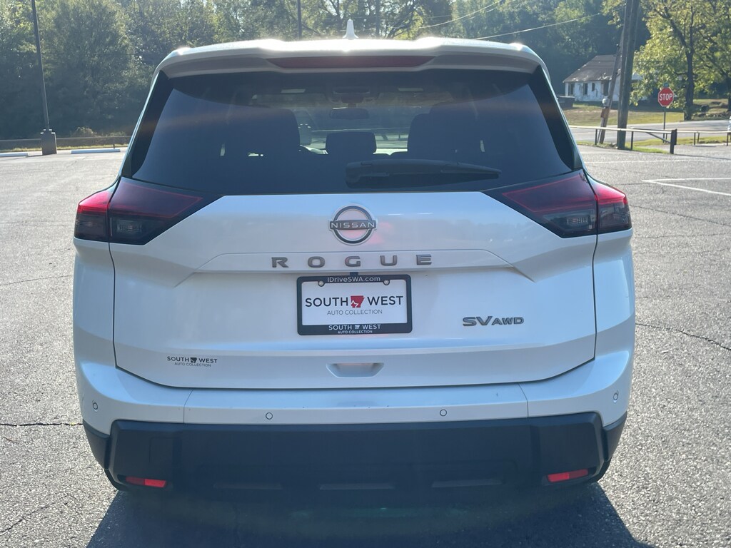 Used 2024 Nissan Rogue SV SUV