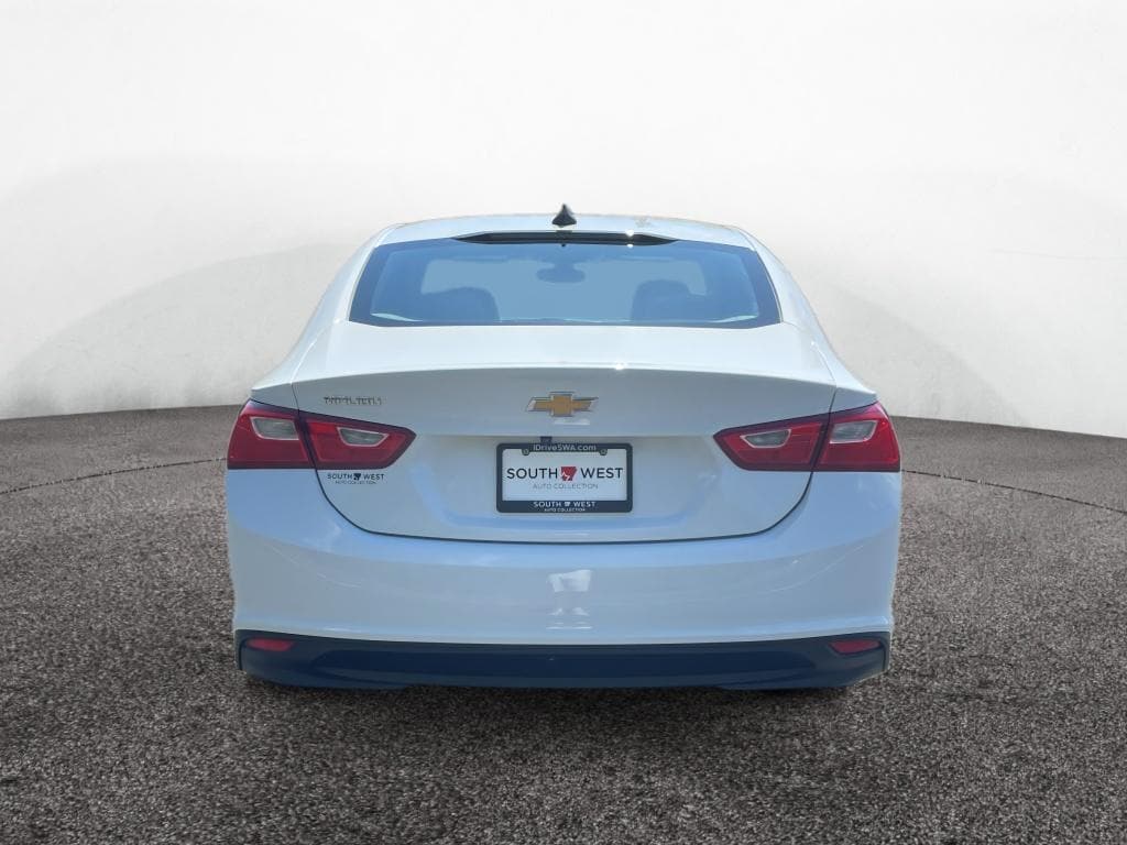 Used 2021 Chevrolet Malibu LS w/1FL Sedan