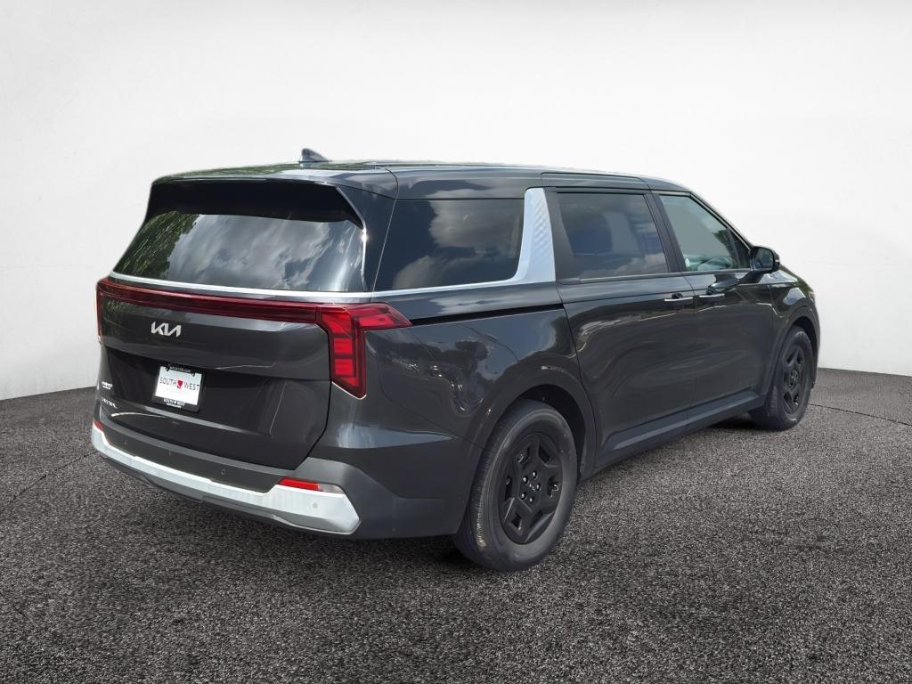 Used 2025 Kia Carnival LXS Van Passenger Van