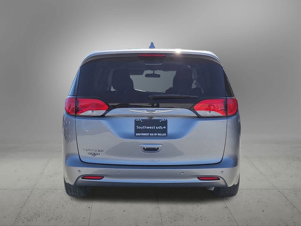 Used 2020 Chrysler Voyager LX Van Passenger Van