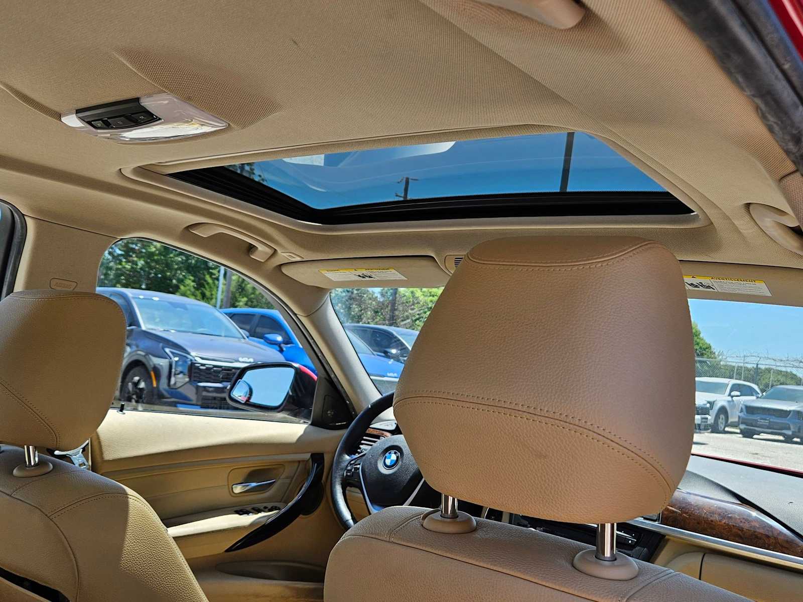 Thumbnail: 2015 BMW 3 Series - 18