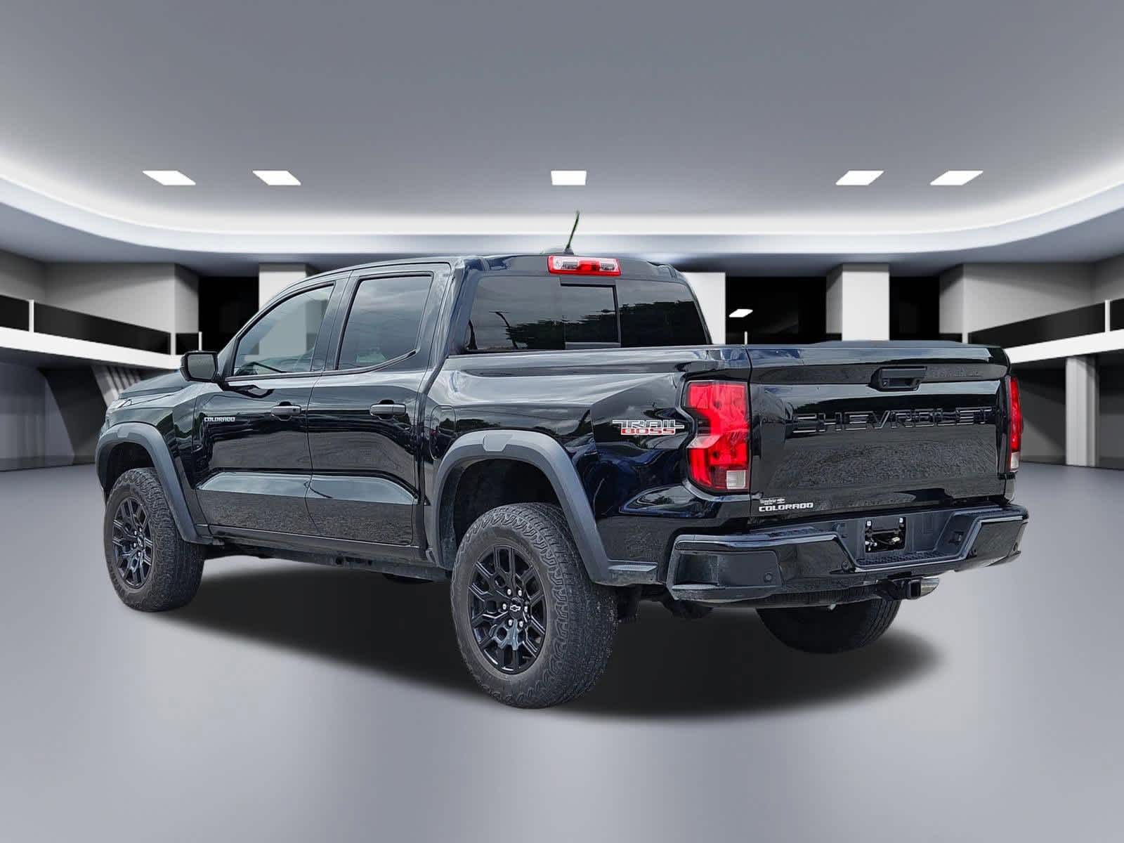 Thumbnail: 2023 Chevrolet Colorado - 4