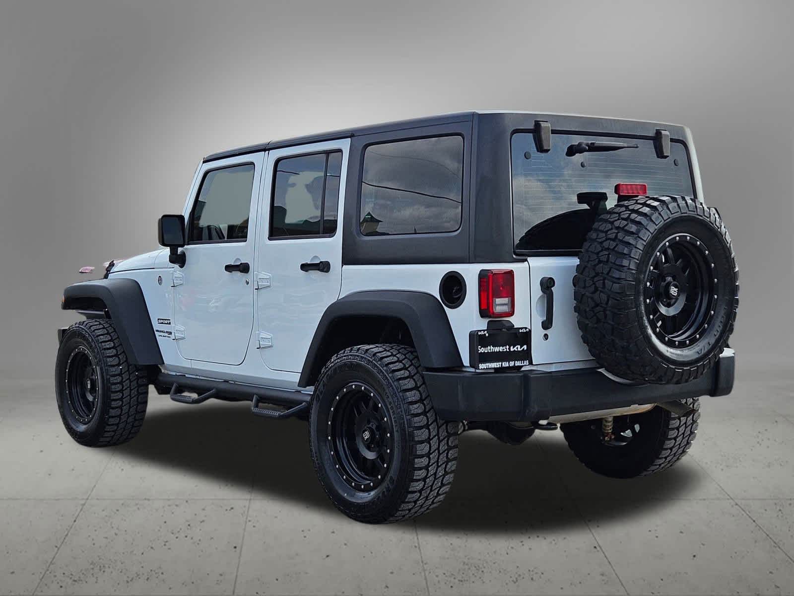 2018 Jeep Wrangler Unlimited Sport photo 4