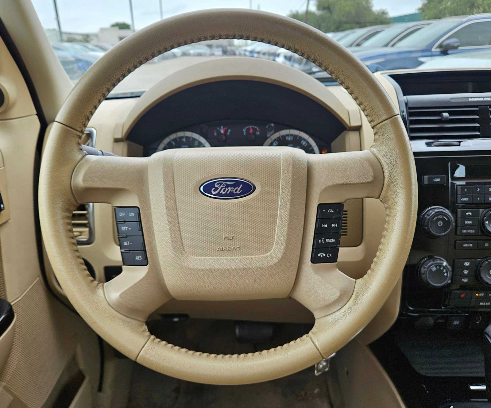 Thumbnail: 2011 Ford Escape - 19