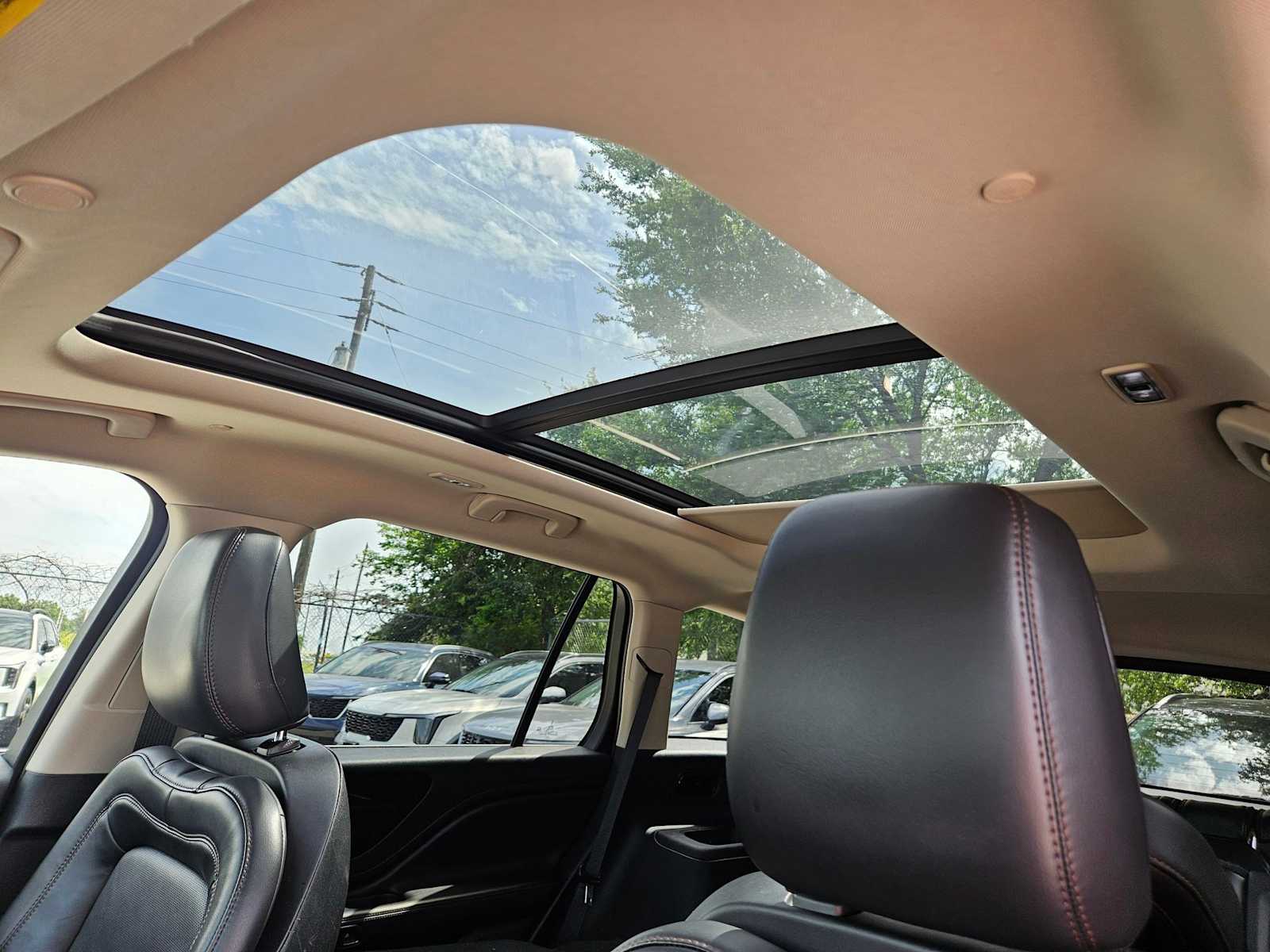 Thumbnail: 2021 Lincoln Aviator - 13