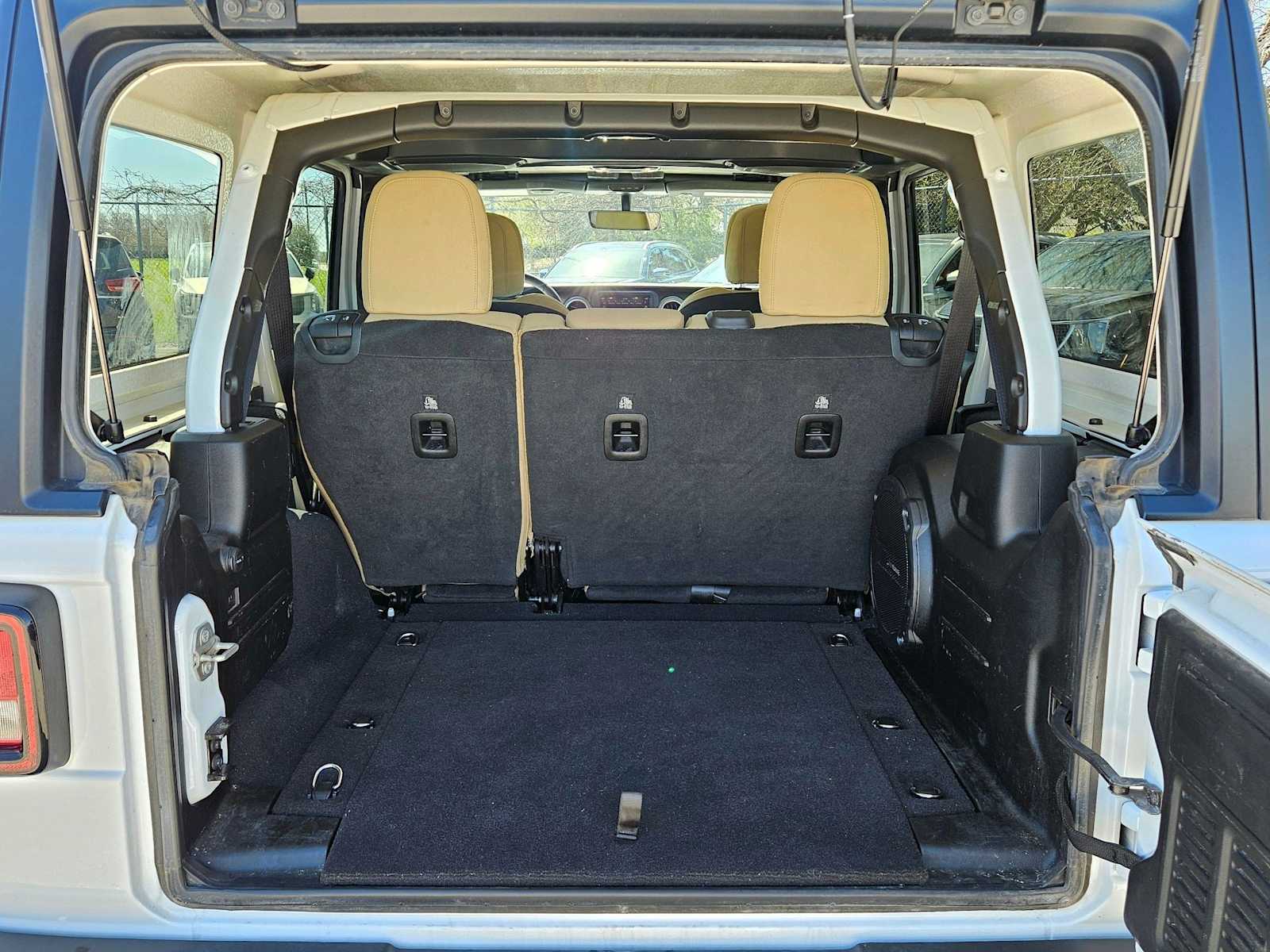 Thumbnail: 2023 Jeep Wrangler - 28