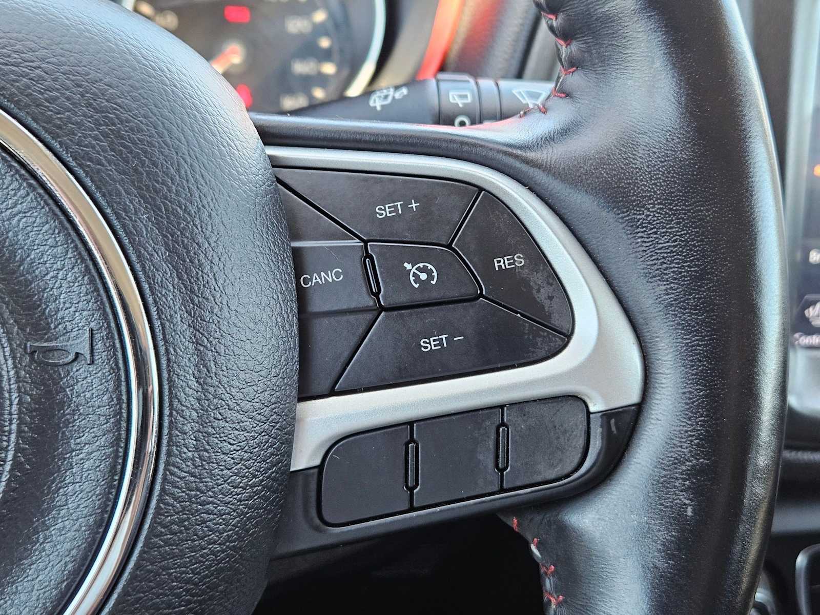 Thumbnail: 2018 Jeep Compass - 21